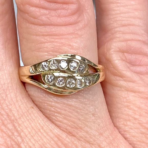 10k Yellow Gold 0.75 Carat Diamond Swirl Dome Band Ring - Picture 1 of 12